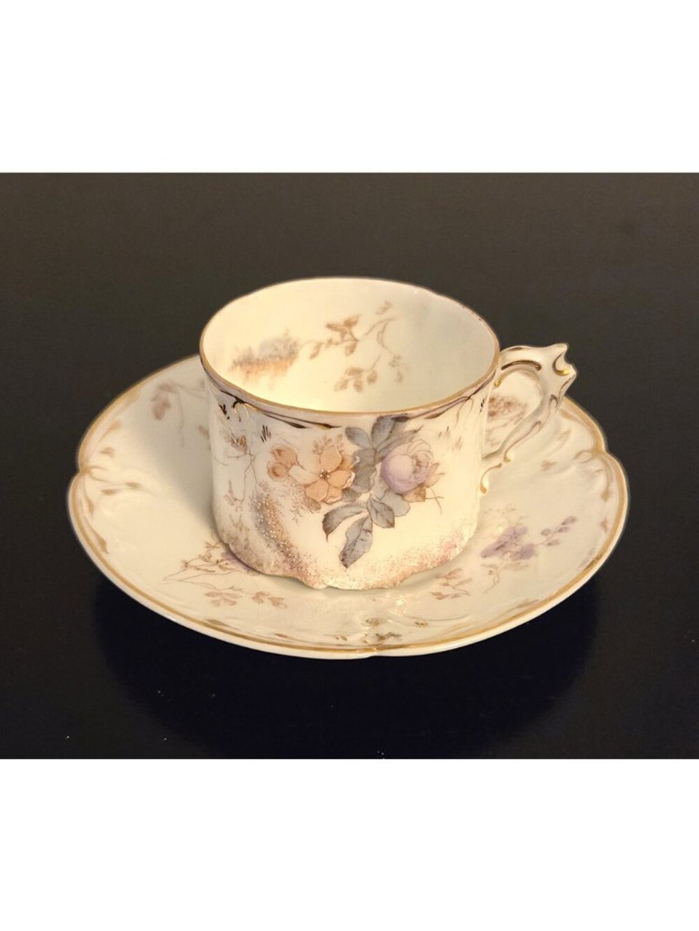 Tea cup & saucer set; Rosenthal Sanssouci; porcelain white, floral, gilt trim